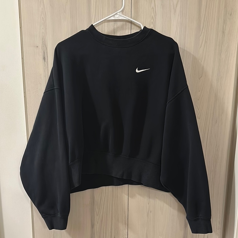 Nike Women's Black Sweatshirt
